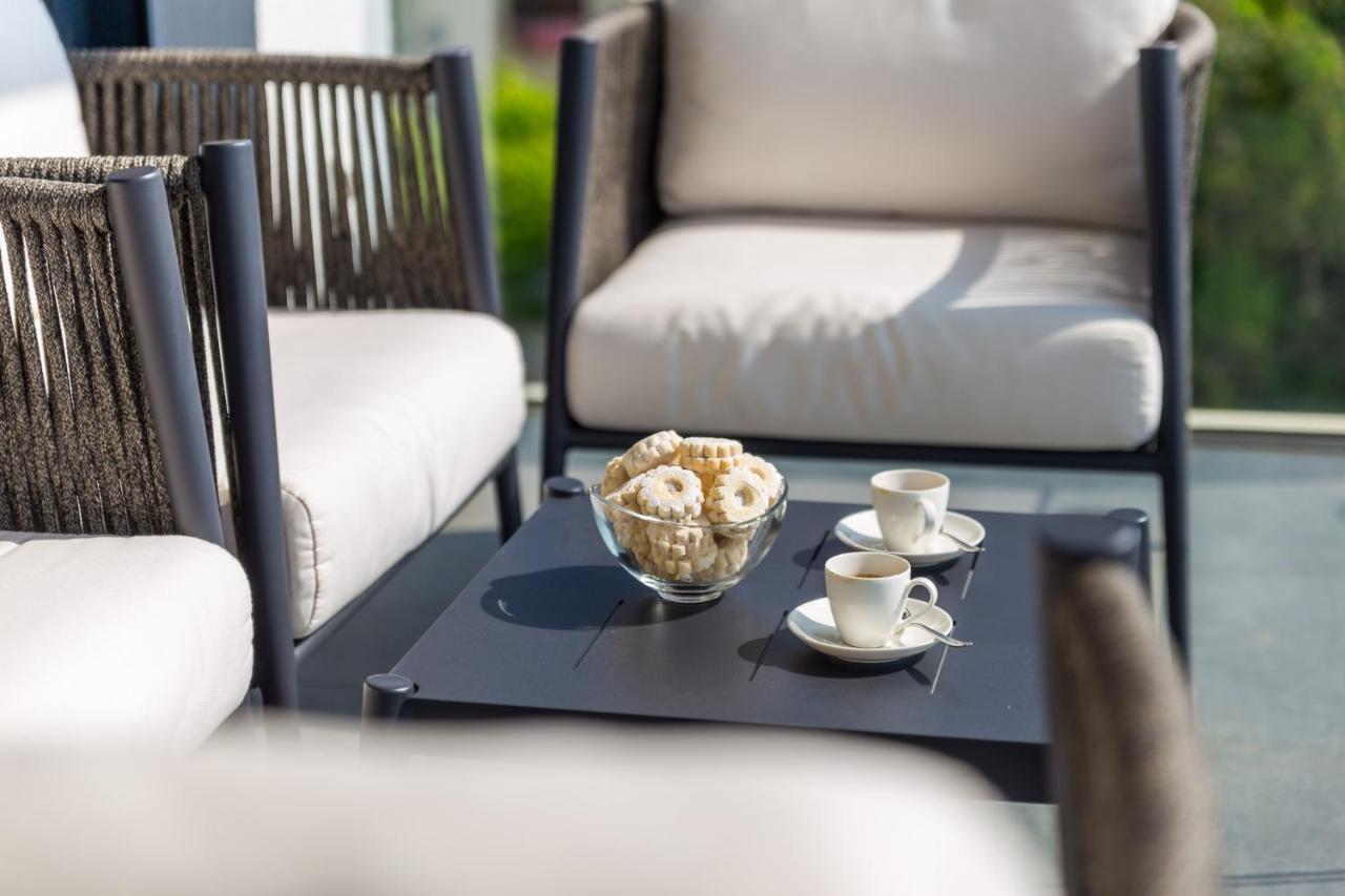 Luxury Apartment Iris Adriatica ***** โอปาติยา ภายนอก รูปภาพ